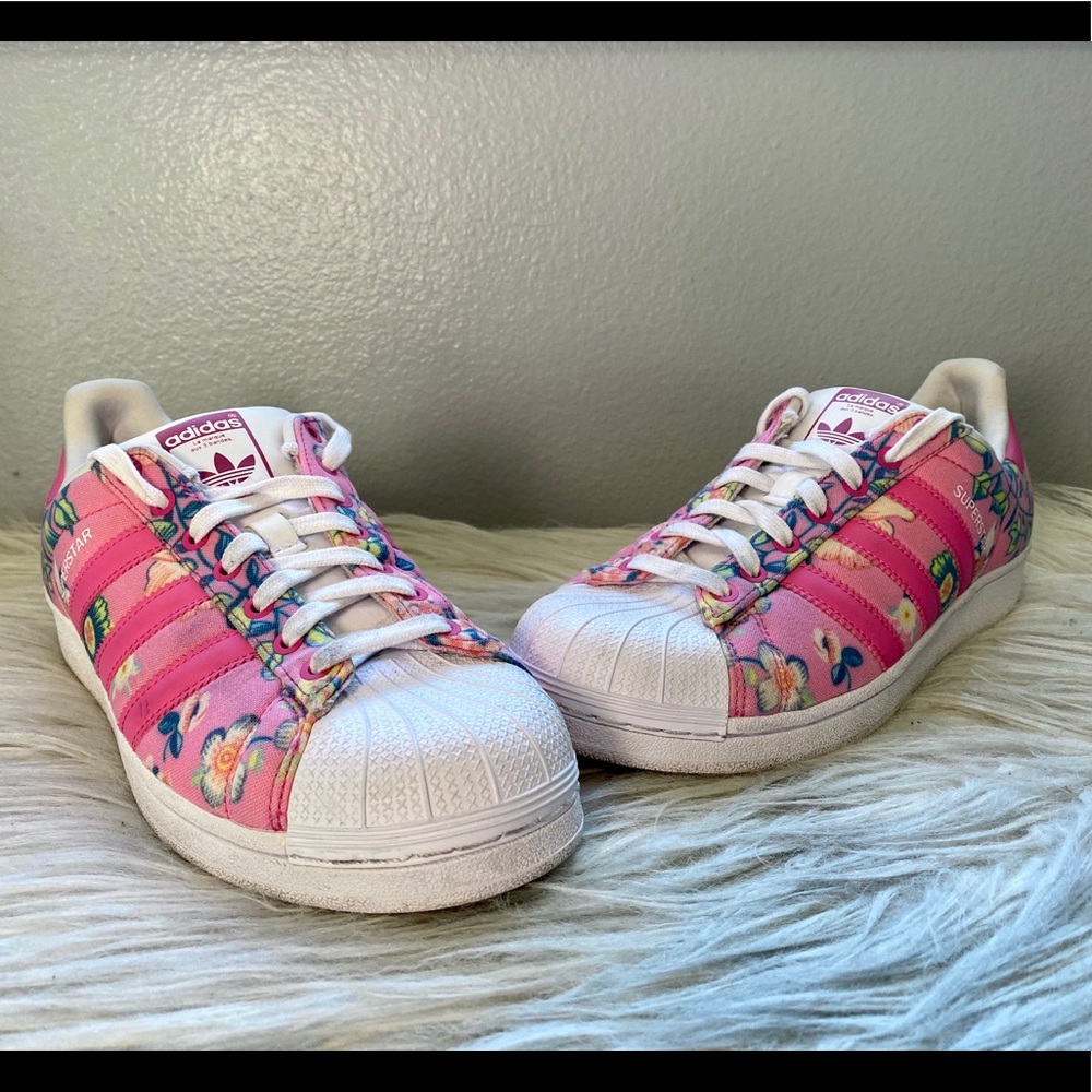 ADIDAS x THE FARM JARDINETO SUPERSTAR Pink Floral